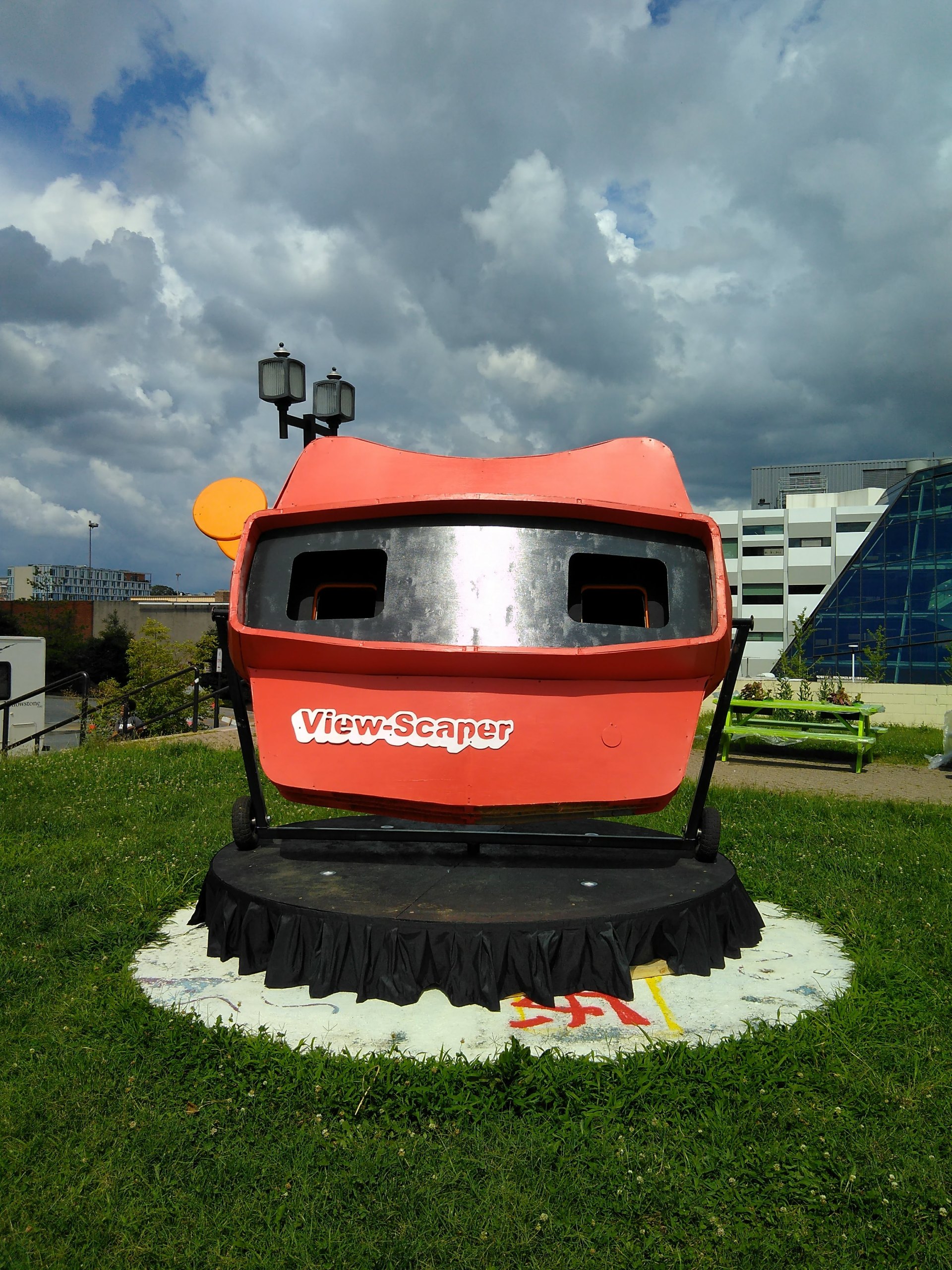The Viewscaper looks to the stars!